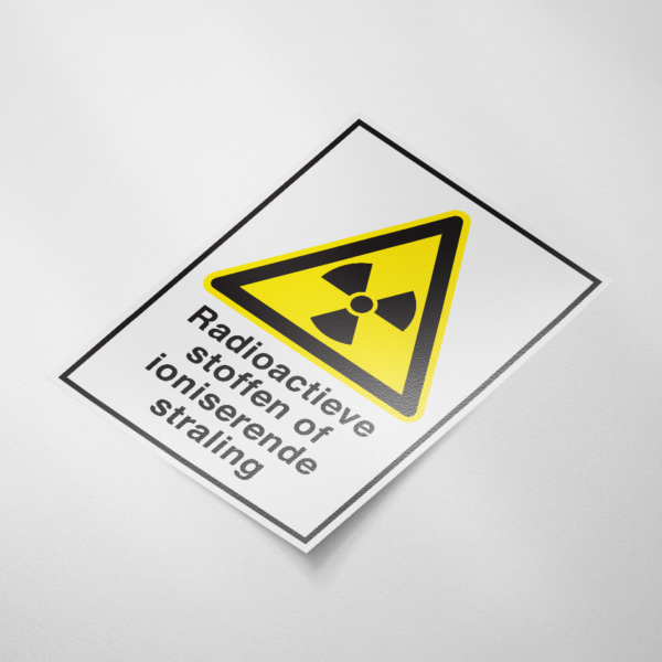Waarschuwingssticker Radioactieve stoffen of ioniserende straling (659)