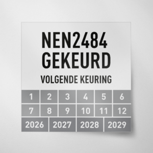 NEN2484- Keuringssticker- Vierkant- 2026- Grijs