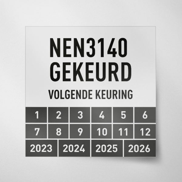 Vierkanten NEN3140 gekeurd keuringssticker in de kleur zwart met beginjaartal 2023
